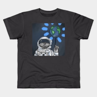 Earth in our hands Kids T-Shirt